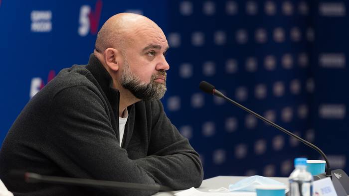Проценко: Здравоохранение в России оперативно реагирует на все волны пандемии