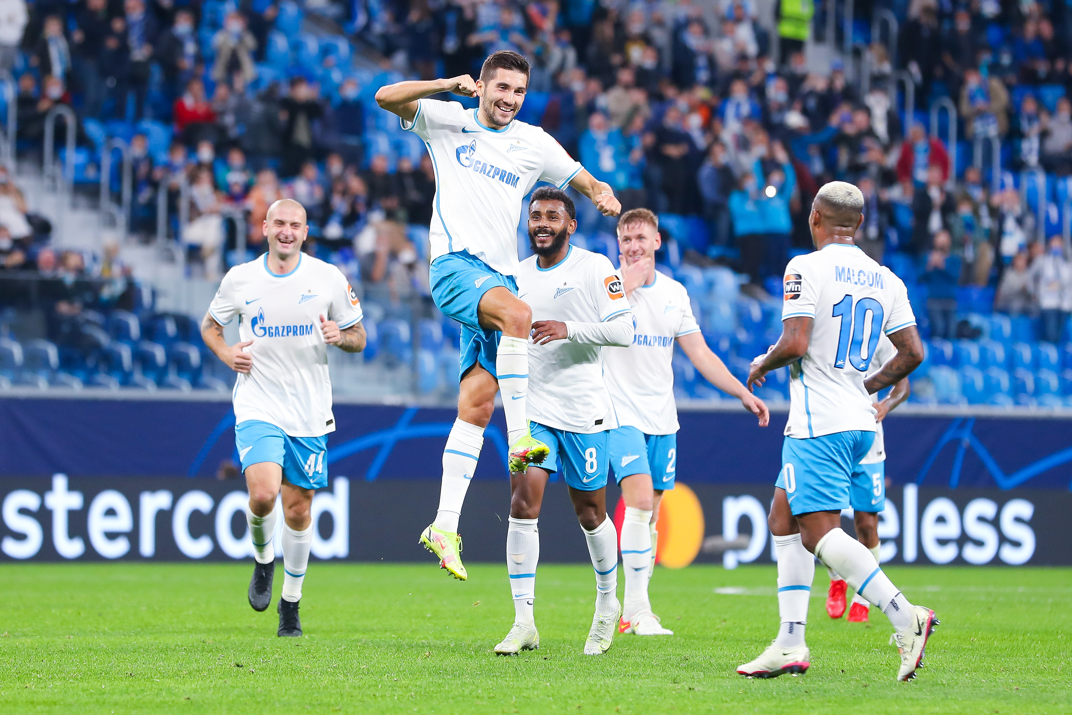 Malmo платина. Зенит Мальме 4-0. Зенит лига чемпионов 2021. Зенит Мальмо. Зенит в ЛЧ 2021.