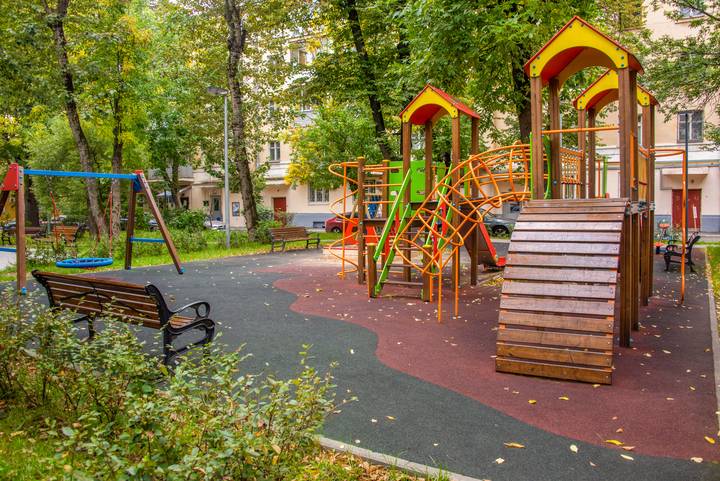 Батуты и японский сад: новая зона отдыха появилась на западе столицы