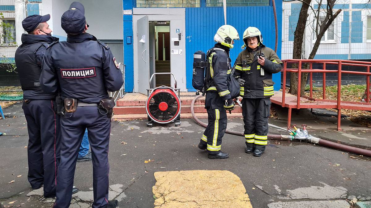 Один человек погиб при пожаре в жилом доме на юге Москвы