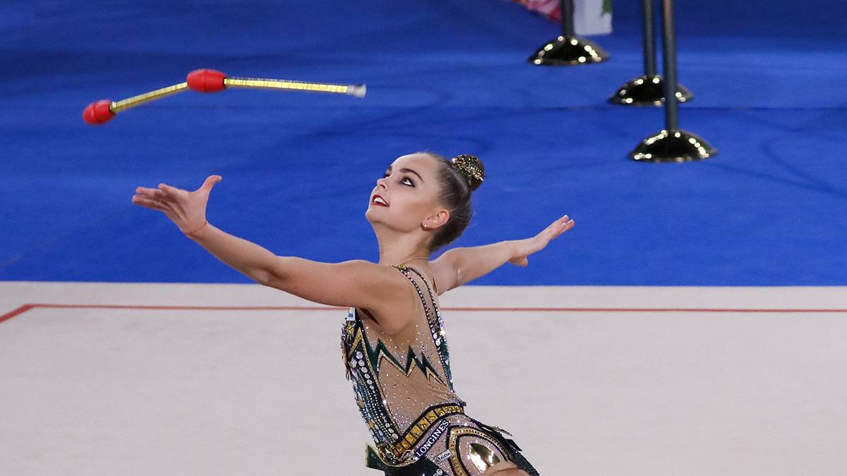 Дина Аверина стала 16-кратной чемпионкой мира по художественной гимнастике