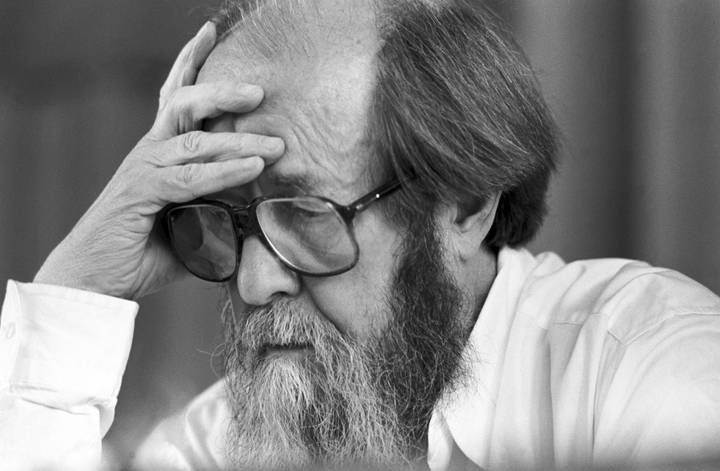 А в «Вечерке» было: «ВМ» увековечена в литературе и кино