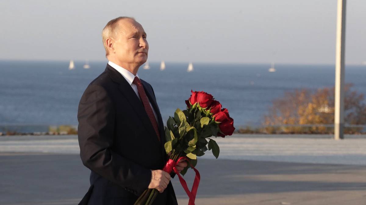 «Сделаем»: Путин пообещал ввести новые выплаты защитникам Севастополя