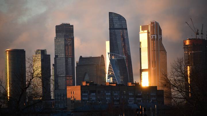 Закат в Москве / Фото: Пелагия Замятина / Вечерняя Москва