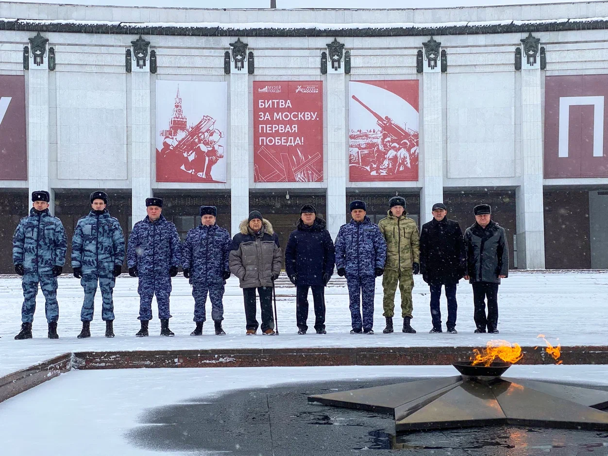 Росгвардейцы столицы почтили память павших в битве за Москву