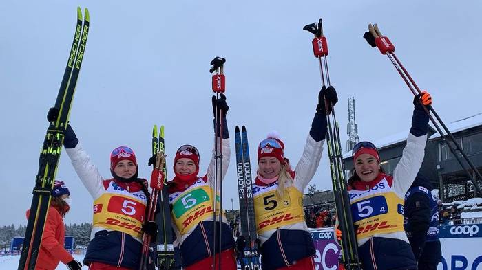 Российские лыжницы выиграли эстафету на этапе Кубка мира в Норвегии