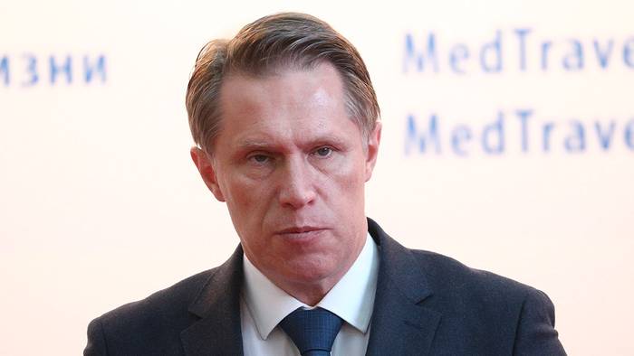 Мурашко рассказал, что большинство пациентов с COVID-19 проходят лечение дома