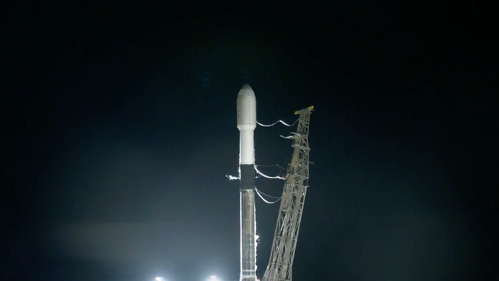 SpaceX доставила на орбиту партию из 52 спутников Starlink