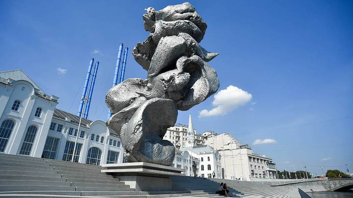 Скульптура «Большая глина №4» / Фото: Сергей Киселев / АГН Москва