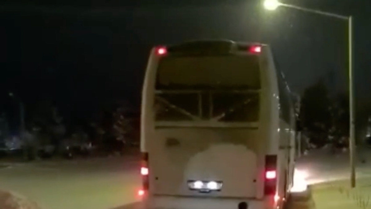 Пассажиров попавшего в ДТП под Рязанью автобуса отправили в Астрахань