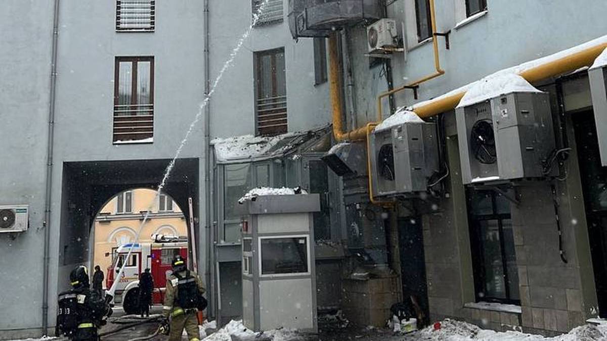 Пожар произошел в ресторане на Большой Никитской улице