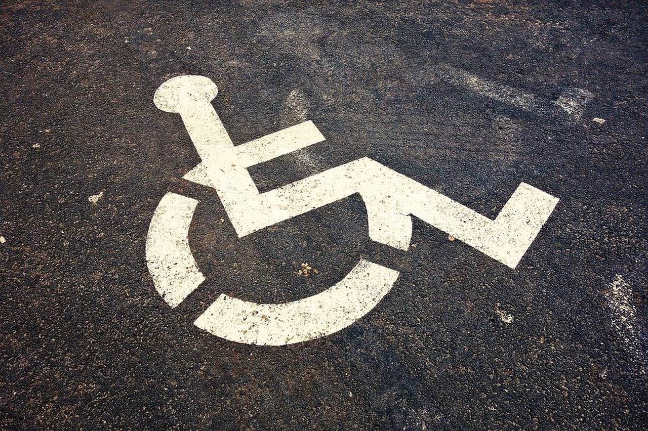 Инвалидам станет проще получить компенсацию по ОСАГО. Фото: pixabay.com