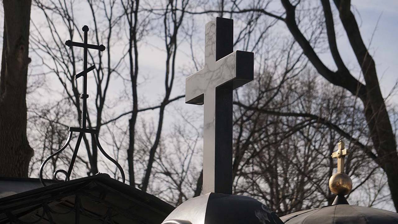 Московские кладбища подготовили к весенним религиозным праздникам. Фото: Анатолий Цымбалюк, «Вечерняя Москва»
