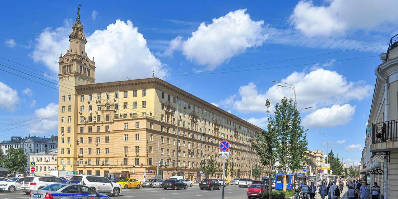 Специалисты проведут масштабную реставрацию фасада и сложного архитектурного декора. Фото: сайт мэра Москвы