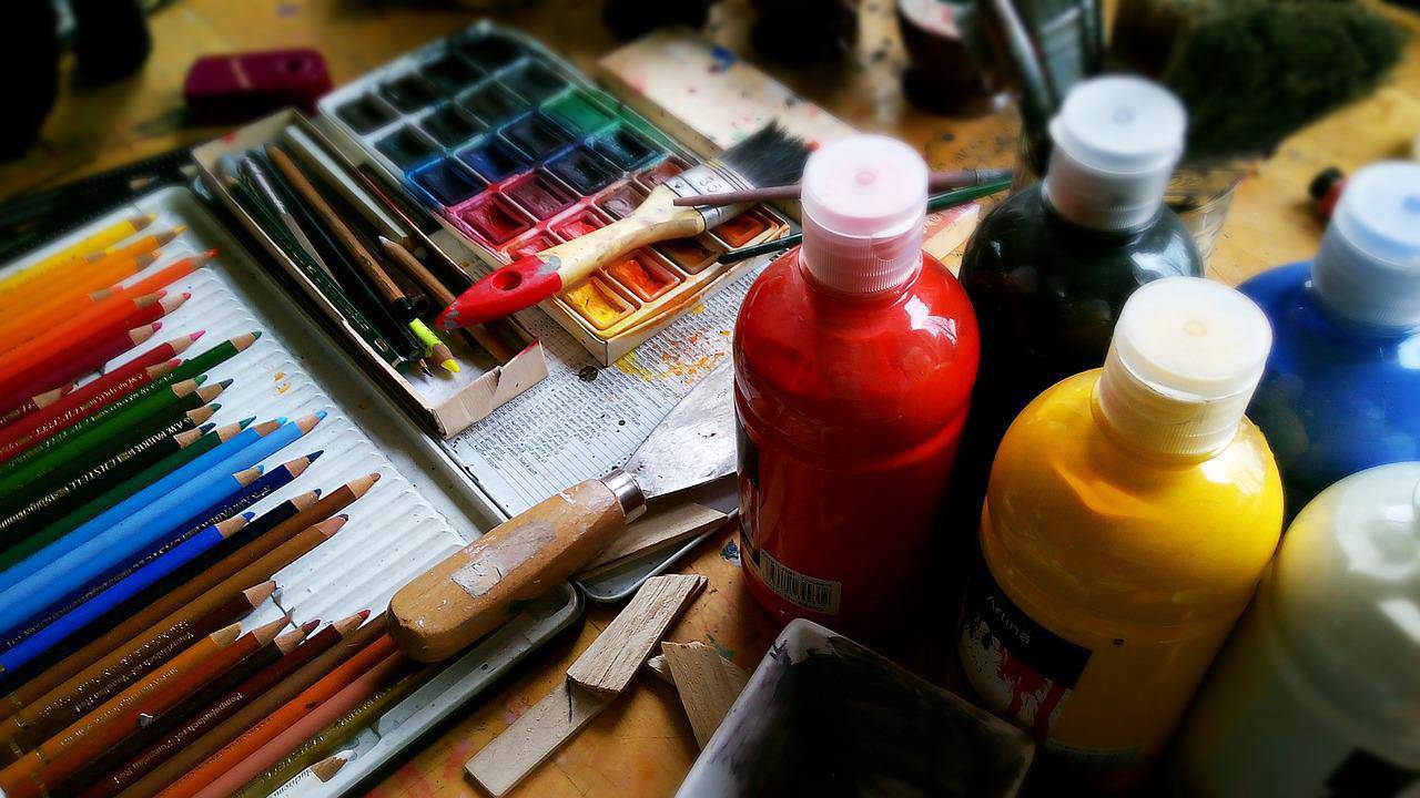 Жители городского округа Троицк смогут увидеть живописные холсты воспитанников художественной студии «Аквамарин». Фото: pixabay.com 