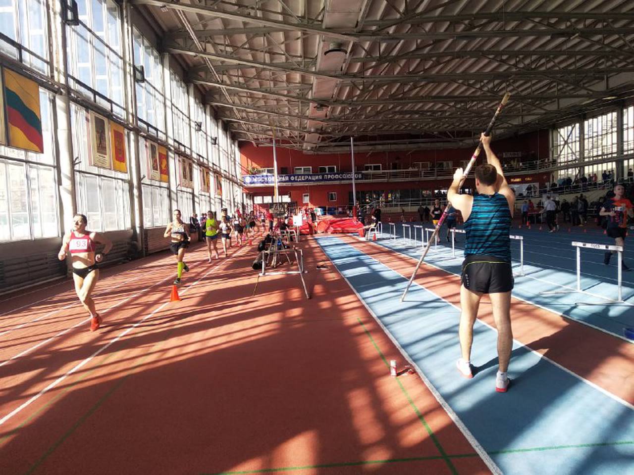 В соревнованиях приняли участие свыше 400 спортсменов из различных субъектов Российской Федерации. Фото: официальный телеграм-канал учреждения