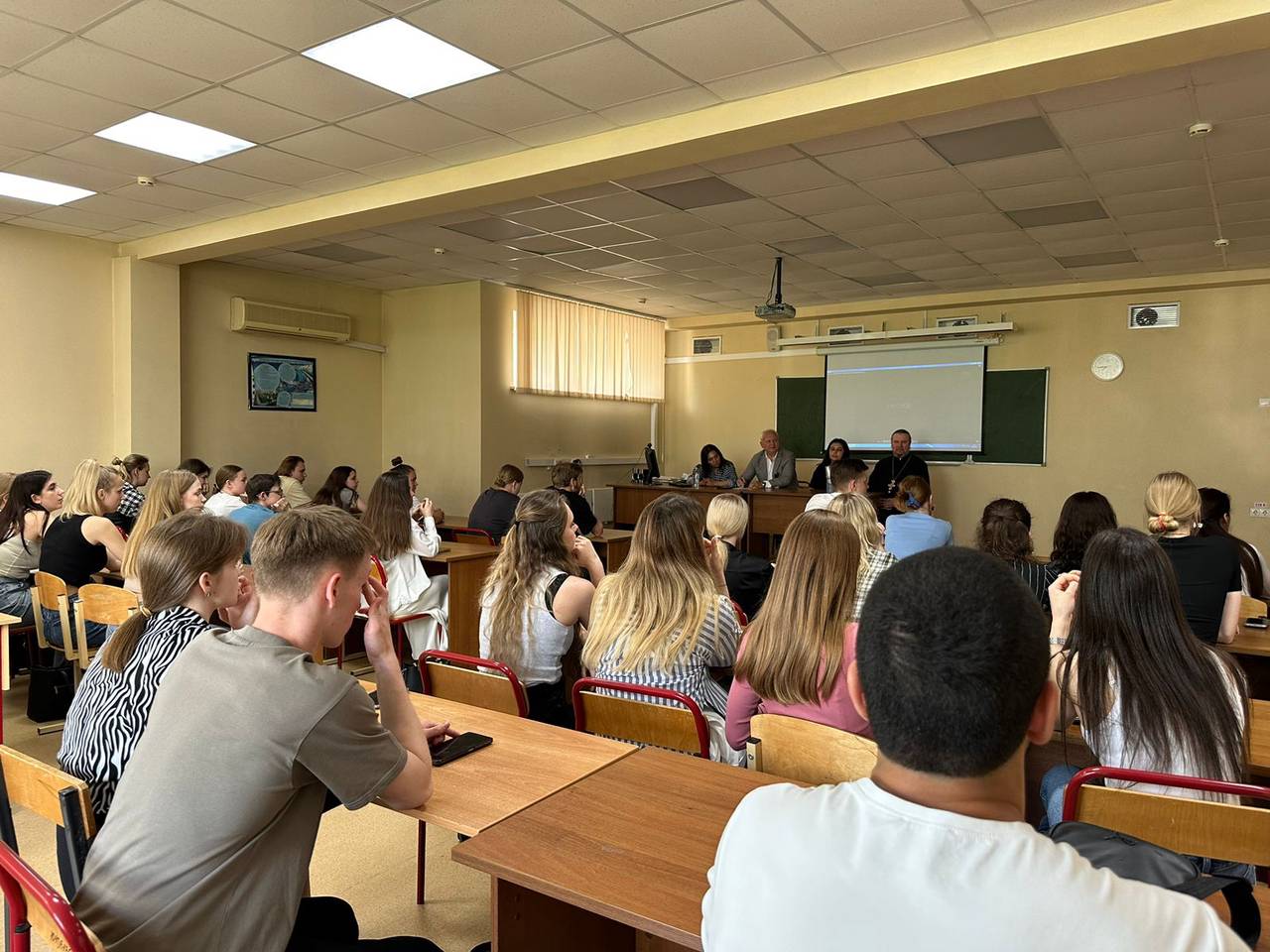 Полицейские юга столицы провели профилактическую беседу | Районная газета  района Нагорный ЮАО 