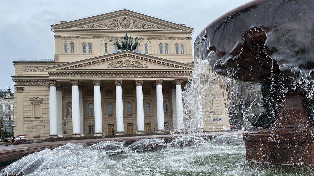 Данный объект включает 12 фонтанов и водных устройств, среди которых находятся архитектурные элементы. Фото: Светлана Колоскова, «Вечерняя Москва»