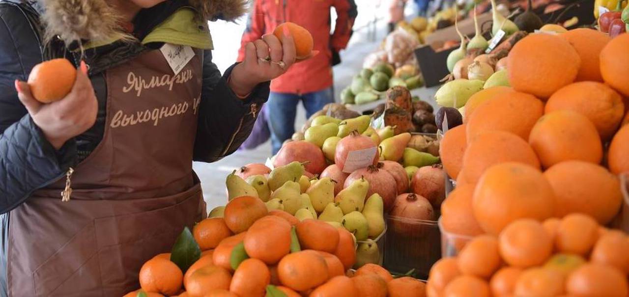 Переданные мандарины отправят в благотворительные фонды и жителям приграничных регионов. Фото: Наталья Феоктистова, «Вечерняя Москва»