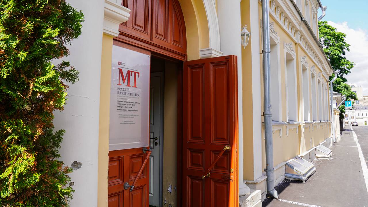 Также на экспозиции будет представлено декоративно-прикладное искусство, которое в послевоенные годы возродилось. Фото: Ксения Догонашева, «Вечерняя Москва»