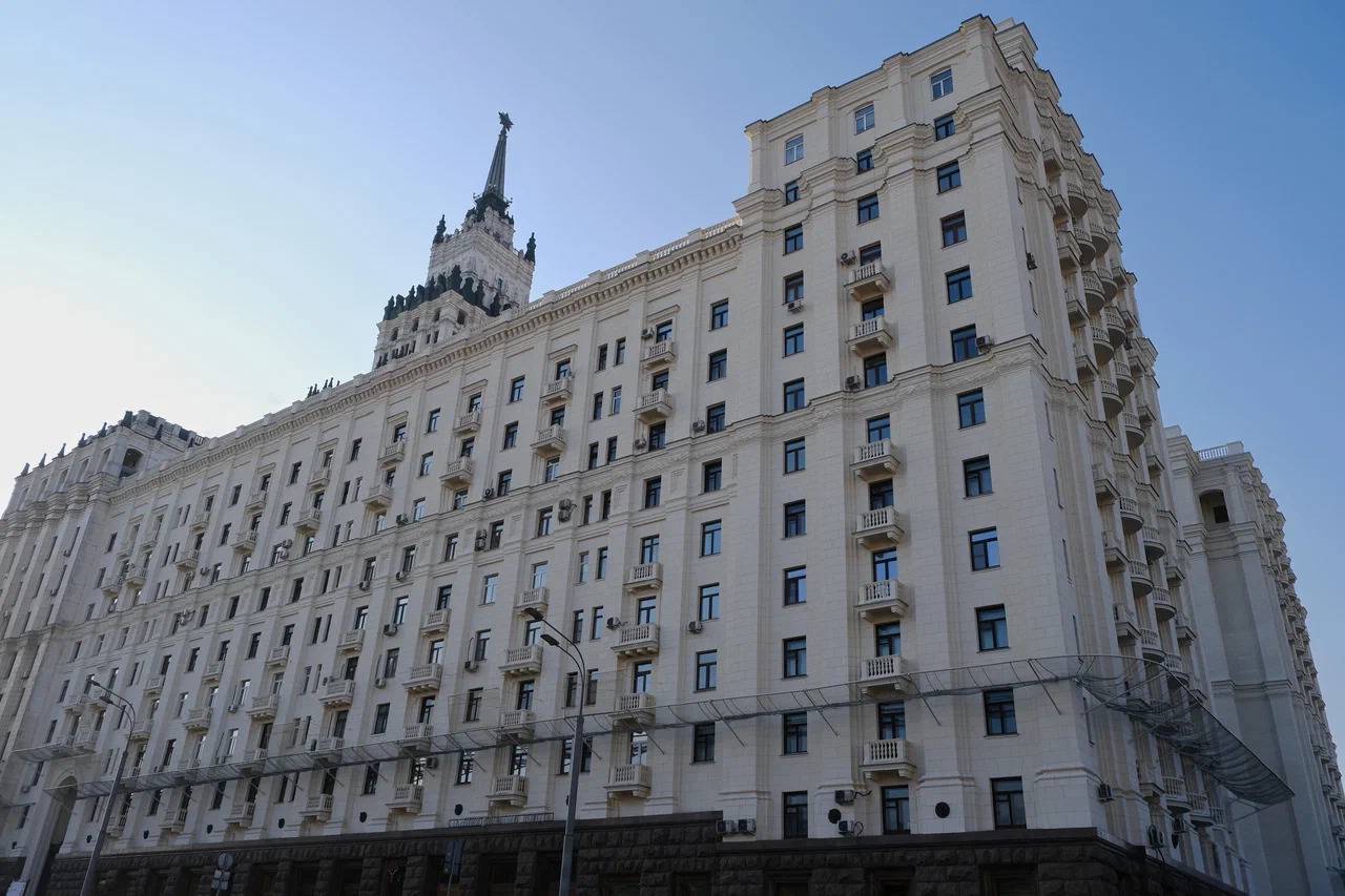 Финалом прогулки станет высотка на Красных воротах. Фото: пресс-служба ФКР Москвы