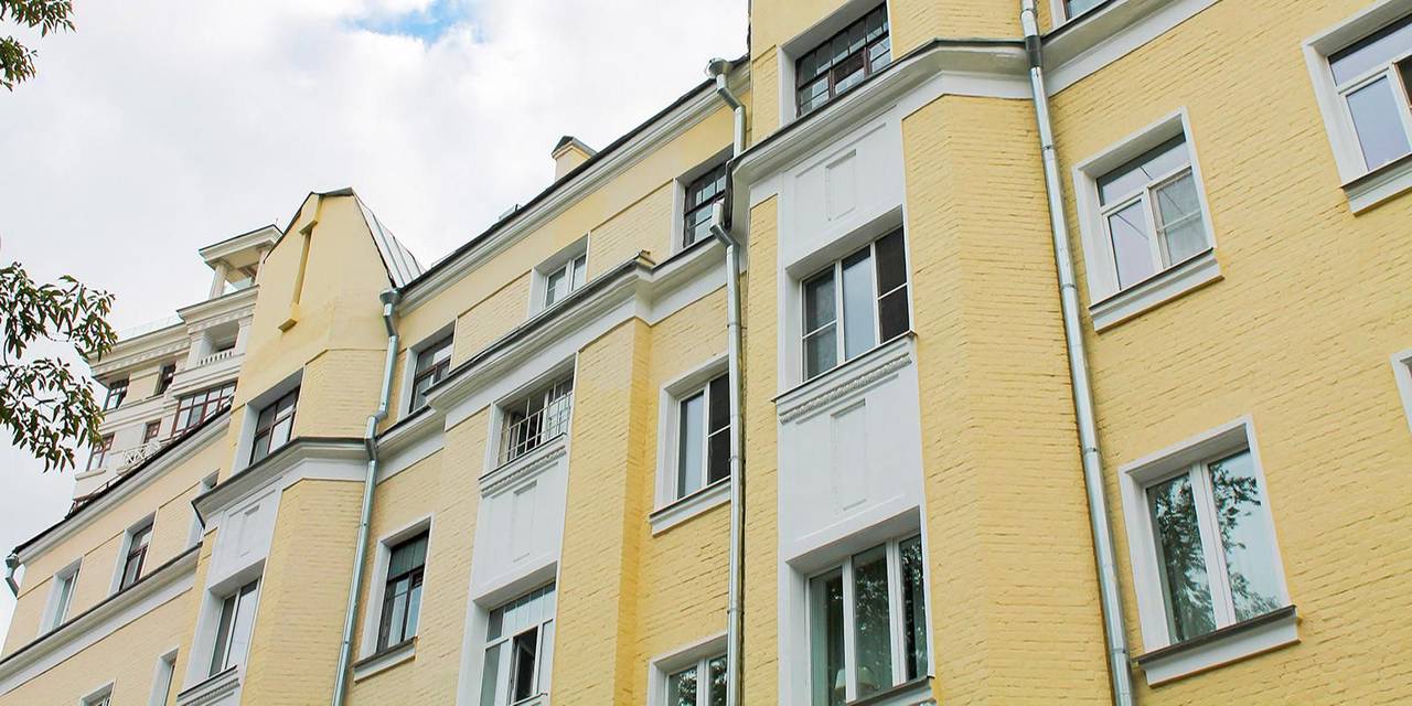  Каждый элемент архитектурного декора был дофрагментирован и окрашен. Фото: Фонд капитального ремонта многоквартирных домов города Москвы