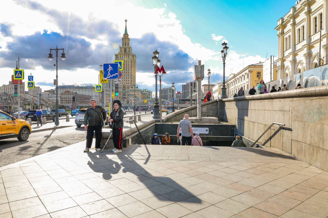 Протяженность объекта составляет около 100 погонных метров, а завершение ремонта запланировали на конец декабря. Фото: Telegram-канал КГХ Москвы