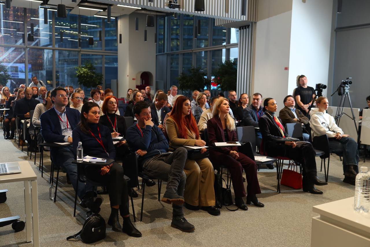 Инвесторы увидели 15 помещений, площадь которых варьируется от 39,7 до 220,2 квадратного метра. Фото: пресс-служба Департамента по конкурентной политике 