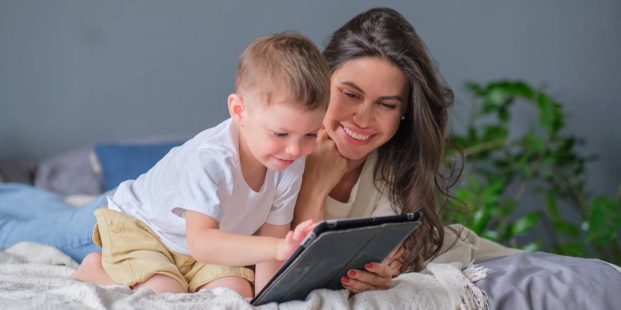 В веб-версии электронного дневника на портале school.mos.ru для родителей дошкольников появились новые разделы. Во вкладке «Кружки» можно записать ребенка в секцию и подписать электронный договор. Фото: сайт мэра Москвы