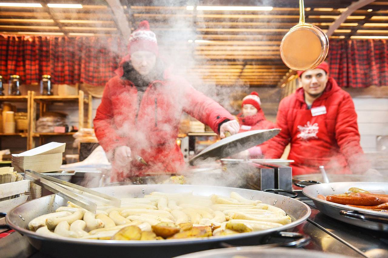 В парке искусств «Музеон» стартует гастрофестиваль «Вкусные морозы 2.0», где организуют зоны с павильонами столичных кафе и ресторанов. Фото: пресс-служба Департамента культуры города Москвы