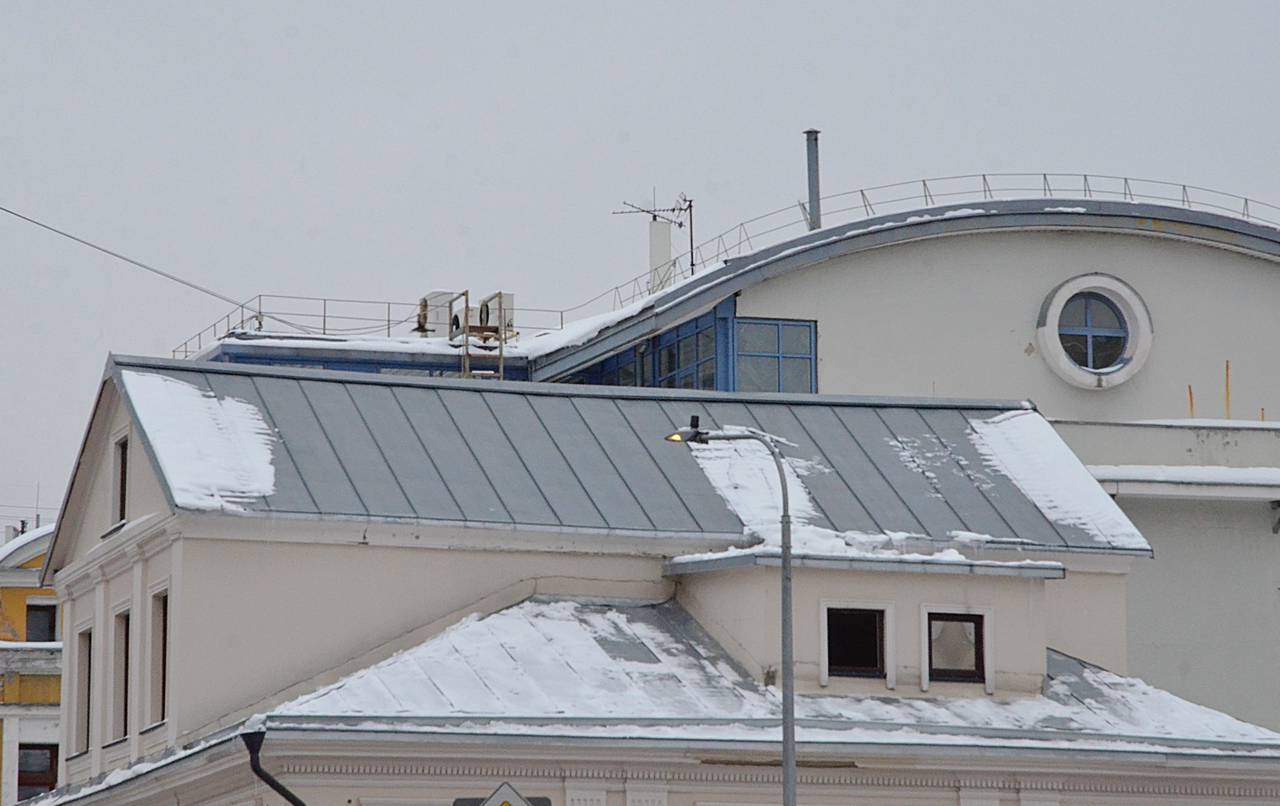 На территории Москвы аномально холодная погода со среднесуточной температурой воздуха на 7–12 градусов ниже климатической нормы. Фото: Анна Быкова, «Вечерняя Москва»